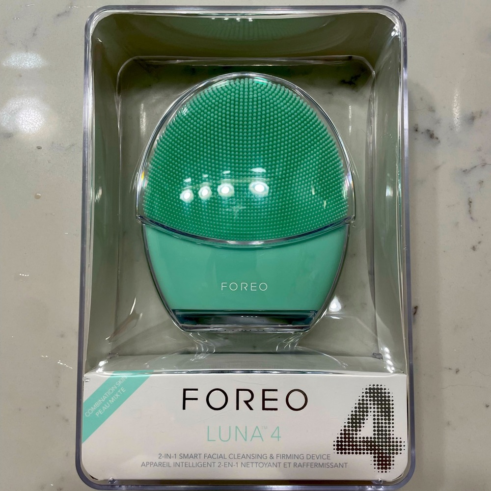 Luna 4 Foreo cleansing Device ✨
